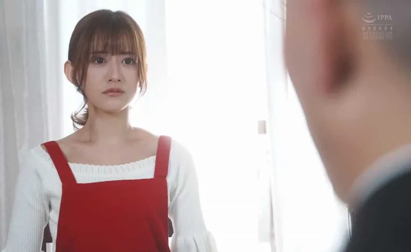 Vợ bán thân thế chấp tiền cho chồng yêu suốt một năm mà người chồng không hề hay biết