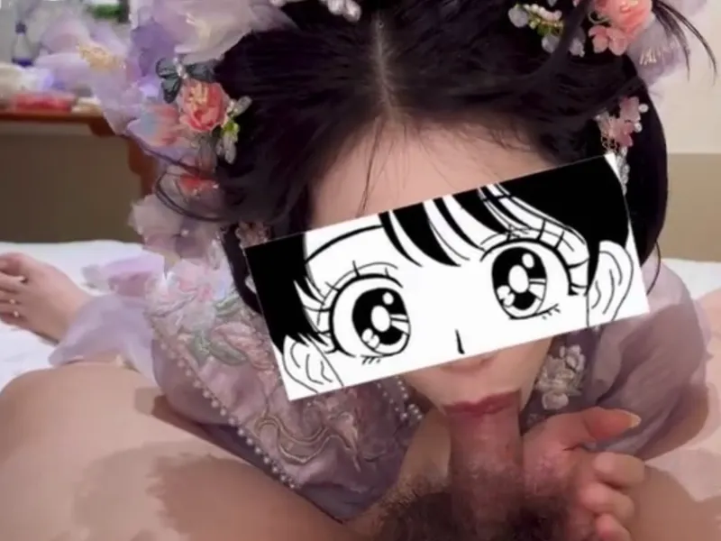 Gái xinh trong bộ đồ bé ngoan mút của quý cực đã